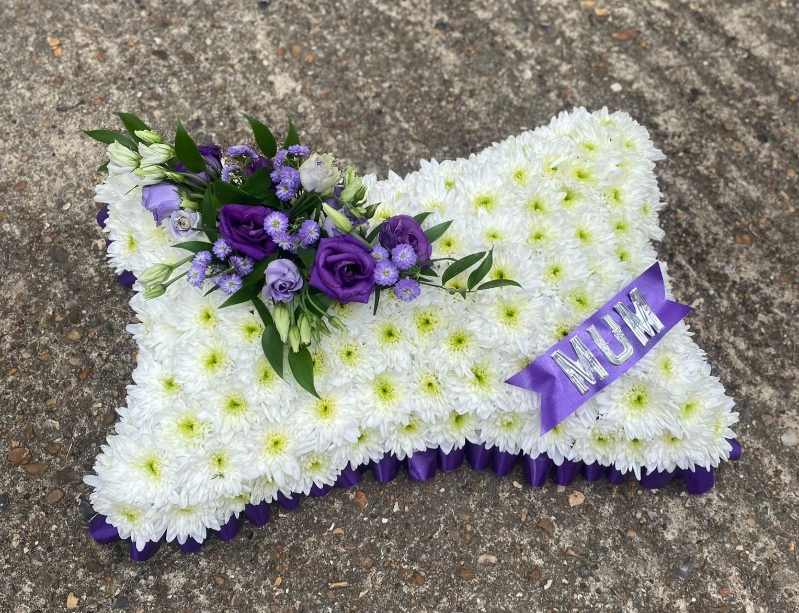 funeral pillow chrysanthemum based by local florist in Bromley, West Wickham, Beckenham, Croydon