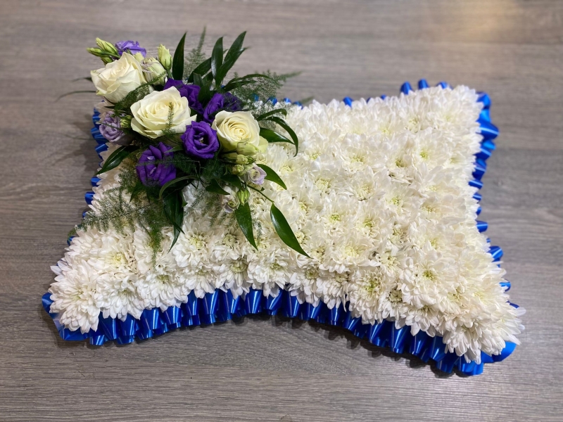 funeral pillow chrysanthemum based by local florist in Bromley, West Wickham, Beckenham, Croydon