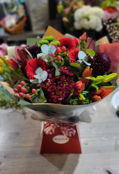 Customised Christmas box with Amaryllis and winter foliages by florist delivering in Bromley, Beckenham, Croydon, Orpington, Petts Wood , Chislehurst, Bickley, Biggin Hill, Chislehurst, South Norwood 