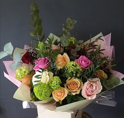 Stunning mix 18 roses bouquet made by florist in Hayes, Bromley Kent for same day delivery in BR CR West Wickham, Shirley, Keston, Orpington, Biggin hill, Cony Hall, Beckenham, New Beckenham, Crystal Palace, Penge, South London