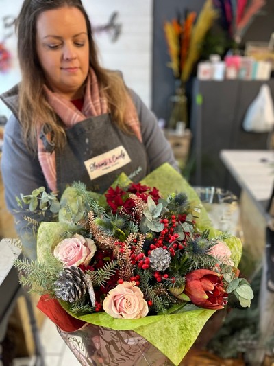 Classic Christmas Gift flowers made by florist in Bromley for delivery in BR Hayes, West Wickham, Cony Hall, Keston, Addington, Grabel Hill, Shirley, Elmers End, Beckenham, New Beckenham, Orpington, Bromley South, Buckley, Se12