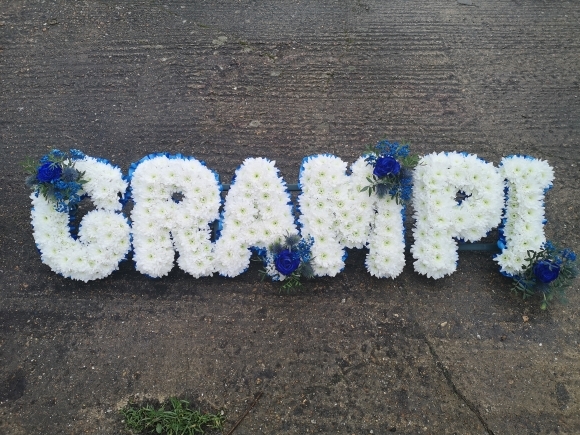 funeral lettering MUM DAD NAN GRAMPI GRANDMA GRANDAD SON DAUGHTER SISTER BROTHER COUSIN AUNTY AUNTIE MUMMY PAPA MAMA by florist in Bromley