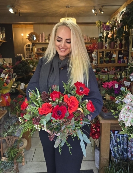 Christmas Elegance Table Arrangement