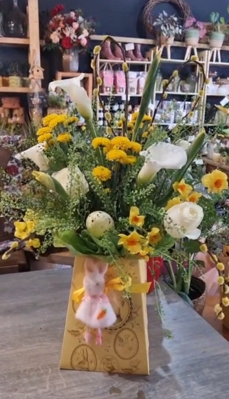 White and yellow fresh flowers arrangement from Bromley Florist 