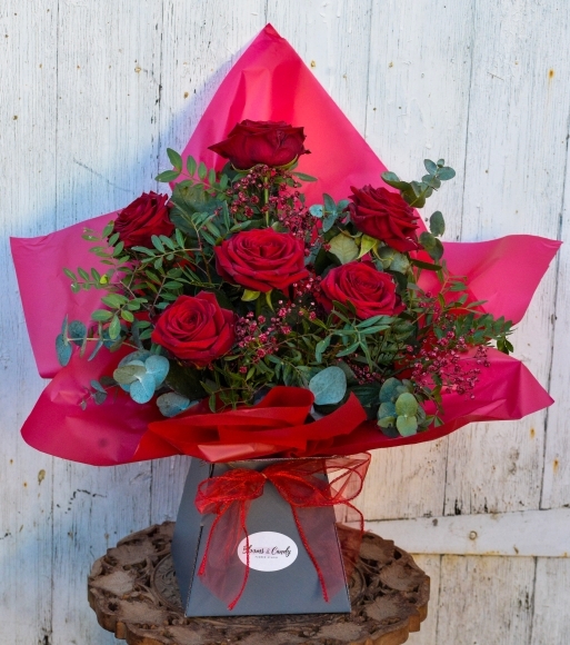 6 red roses fresh bouquet for delivery in Bromley, Beckenham, Croydon, Shirley, West Wickham