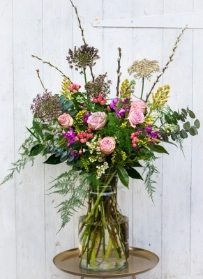 Luxe Flowers in the Vase – Bi Weekly Friday Delivery
