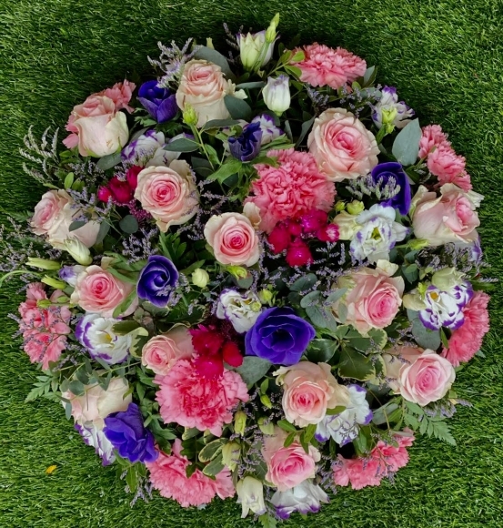 Mixed flower posy pad