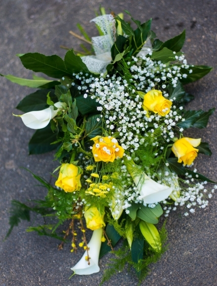 White and Yellow Funeral Sheaf