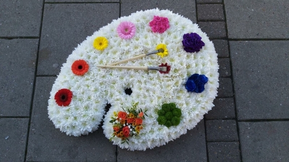 Funeral tribute painters palette 2D by florist in Hayes, Bromley