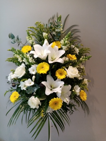 white and yellow service funeral flowers made by florist in Bromley for free delivery in BR1 BR2 BR3 BR4 BR5 BR6 BR7 BR8 CR07 CR09 CR0 TN16 SE6 SE9 SE12