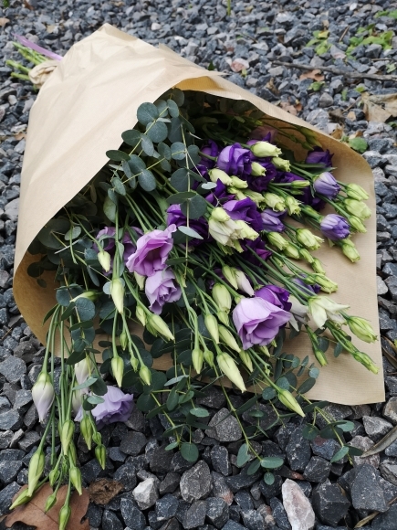 Purple Lisianthus Wrap