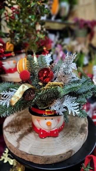 Santa's Magic ceramic pot for same day delivery in Bromley Beckenham Orpington Chislehurst Biggin Hill New Addington  Keston Cony Hall West Wickham  Shirley 