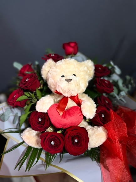 Amazing roses bouquet with Teddy incorporated for amazing Valentine’s gift made by florist in Hayes, Bromley, Kent