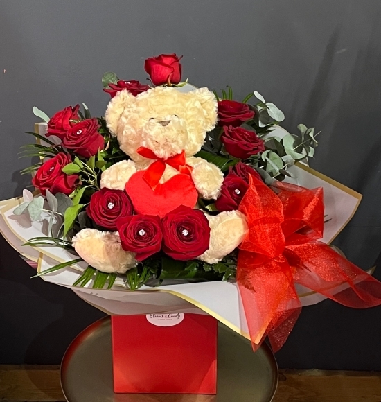 Amazing roses bouquet with Teddy incorporated for amazing Valentine’s gift made by florist in Hayes, Bromley, Kent