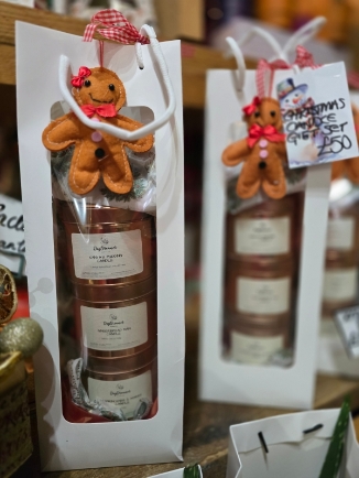 Soywax candle set for same day delivery in Bromley 