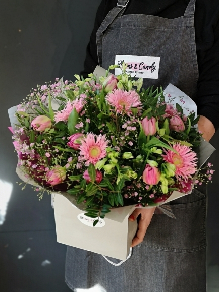 Pink tulips bouquet arranged by florist in Bromley available for same day delivery in BR