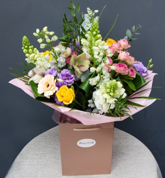 mixed soft petals bouquet made by florist in Hayes, Bromley